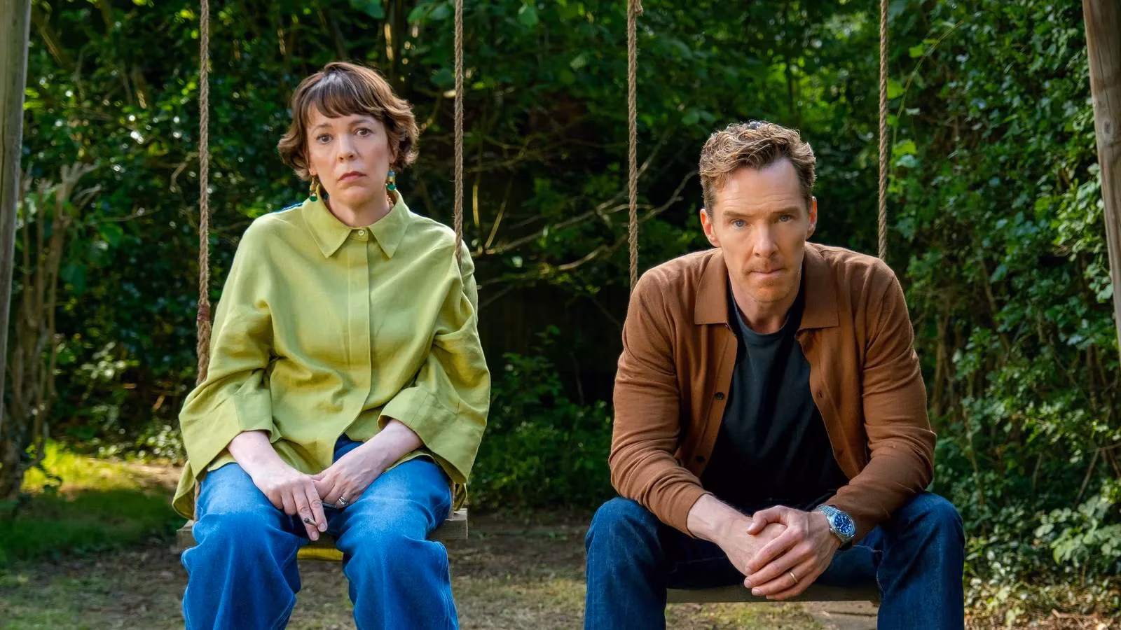 the-roses-is-now-on-digital-cumberbatch-colman-s-chaotic-marriage-comedy-image-1